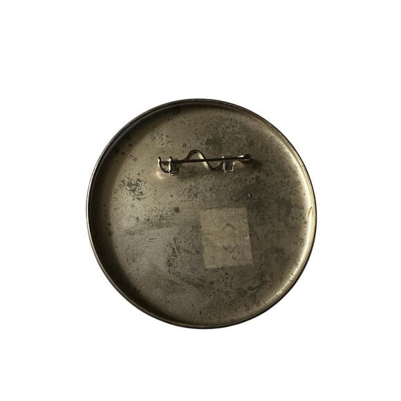 Vintage 90s Runge Conservation Nature Center “Make Tracks To” Otter Pinback RARE - Picture 2 of 2